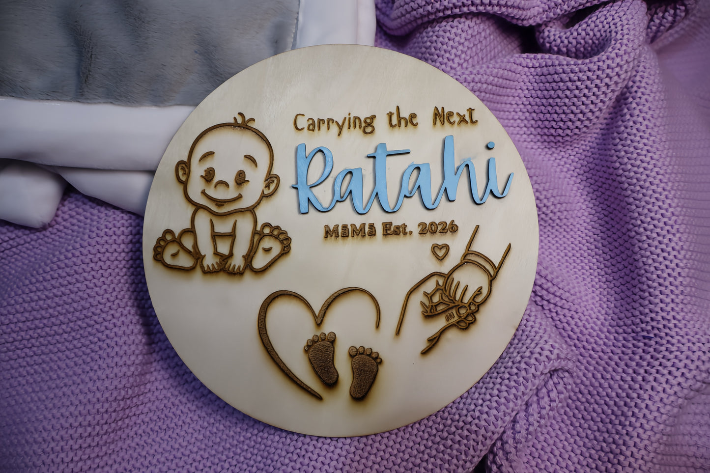 Personalised "Mama Est." Announcement Disc 3D
